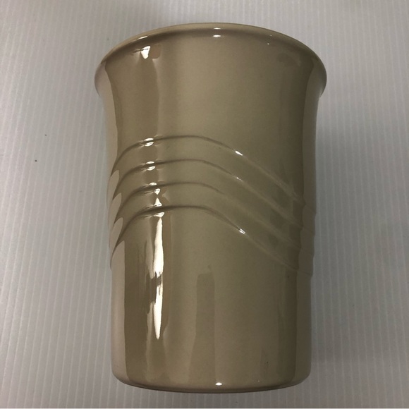 Le Gourmet Chef Wave Design Ivory Stoneware Utensil Canister Crock Holder - Picture 3 of 6